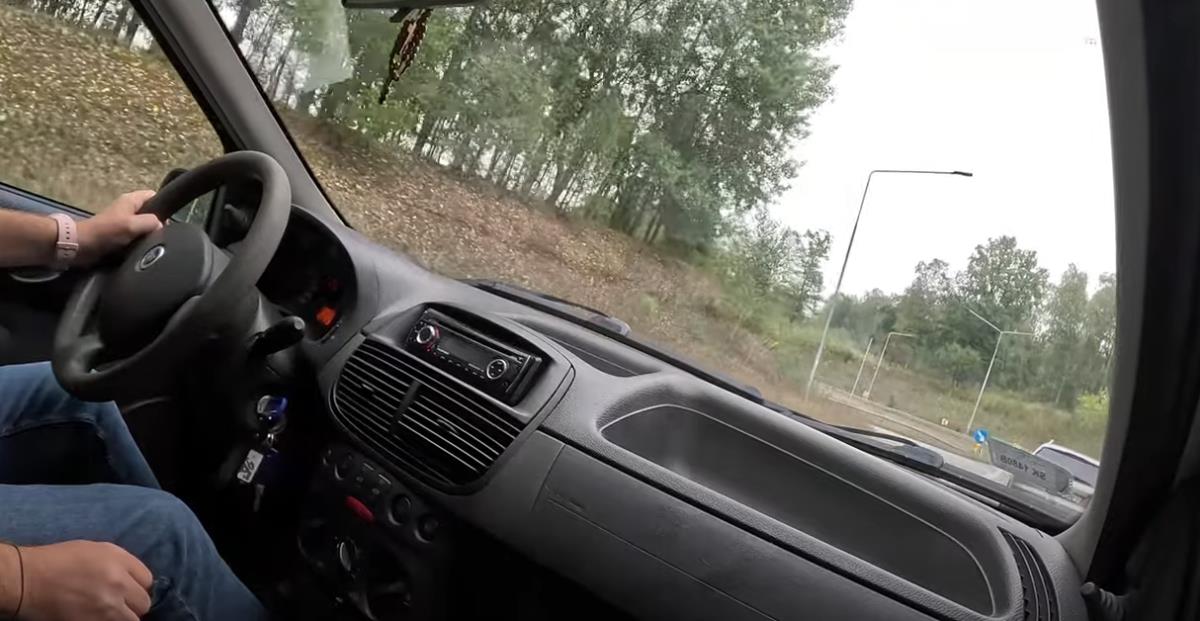 fiat punto 4.png