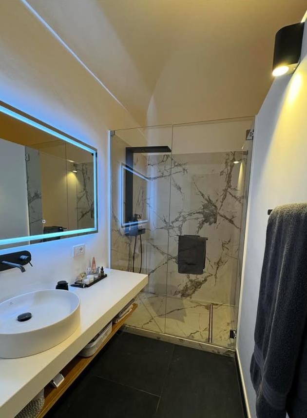 Kupila kuću koja se raspadala i renovirala je