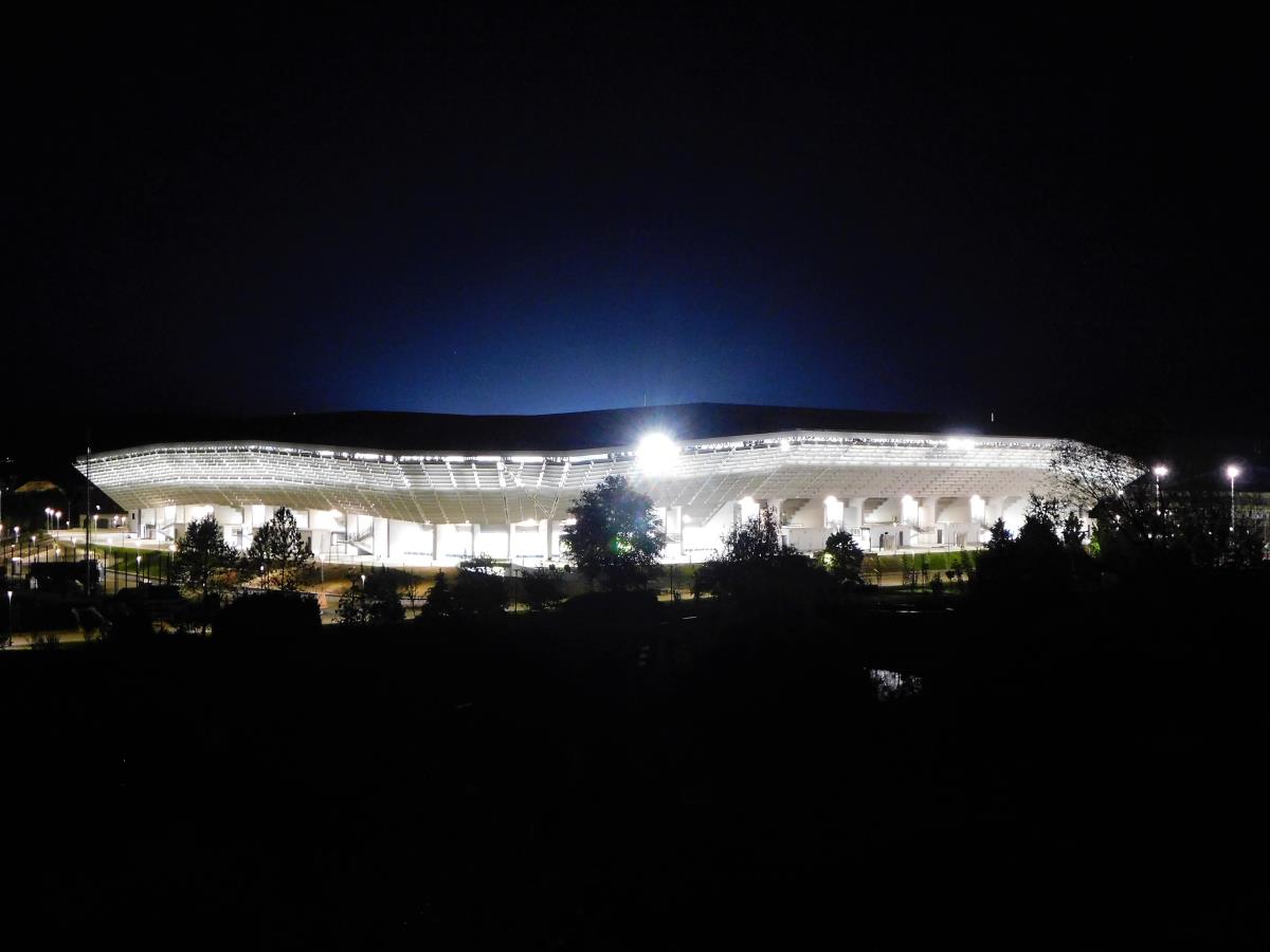 LOZNICA - Novi Lagator noću.jpg