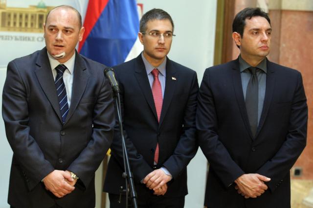 pantic-stefanovic-vulin-napad-skupstina-tanjug.jpg