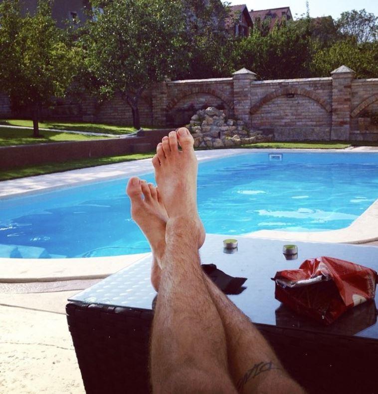 2025-02-22 12_28_39-Instagram.jpg