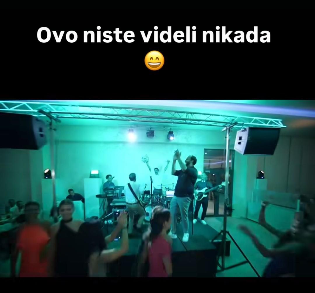 bacanje bidermajera.jpg