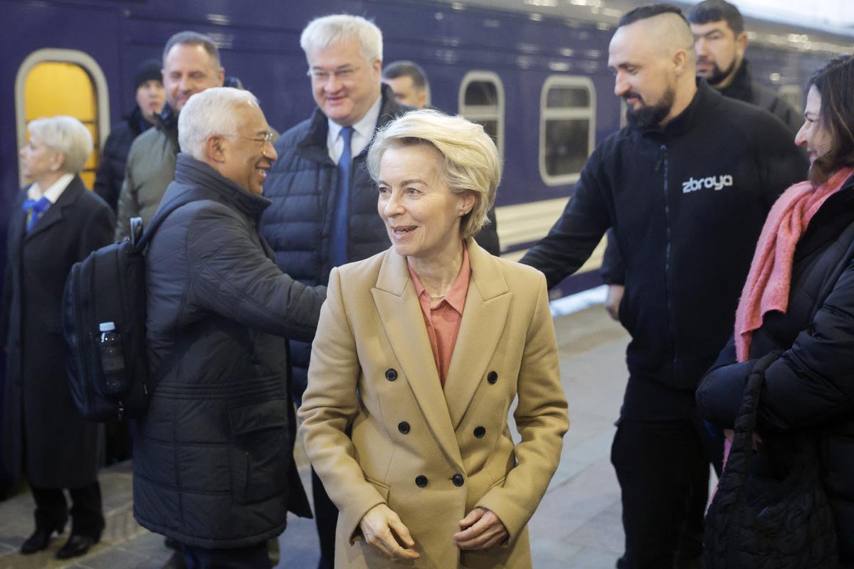 ukrajina03 EPA Sergey Dolzhenko.jpg