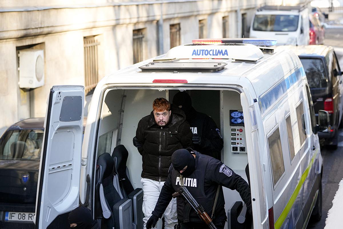 x05 AP Vadim Ghirda.jpg