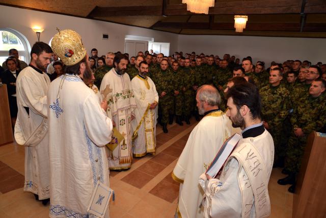 moleban-za-vojnike-nis-vladika-niski-jovan.jpg