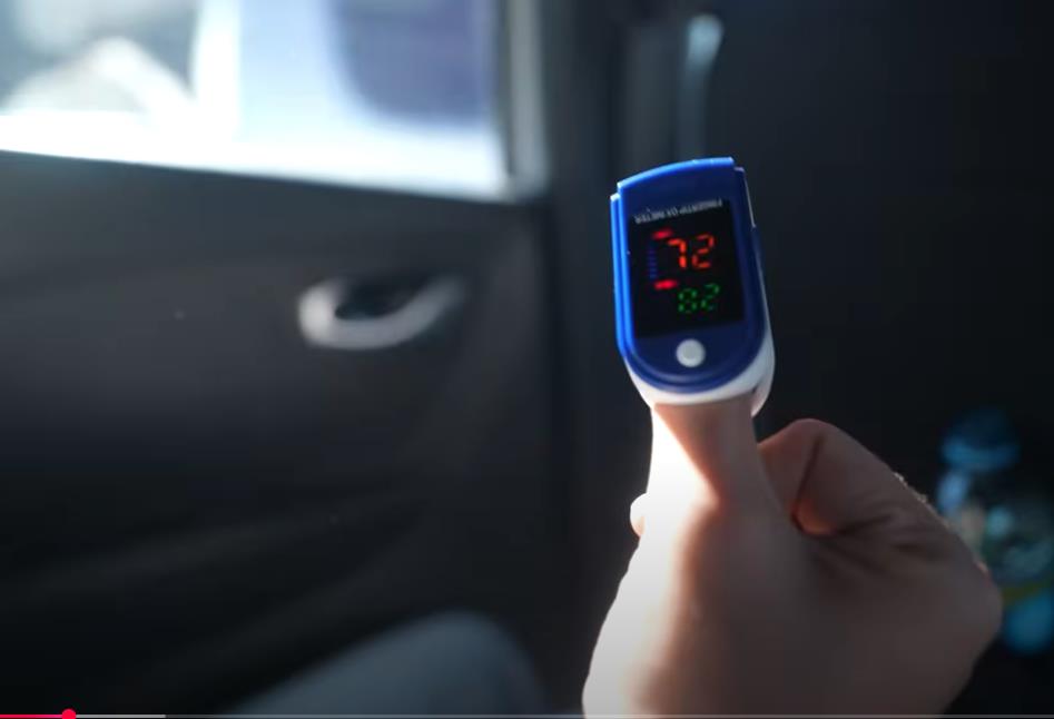 Ruhi Cenet turski jutjuber 1.png