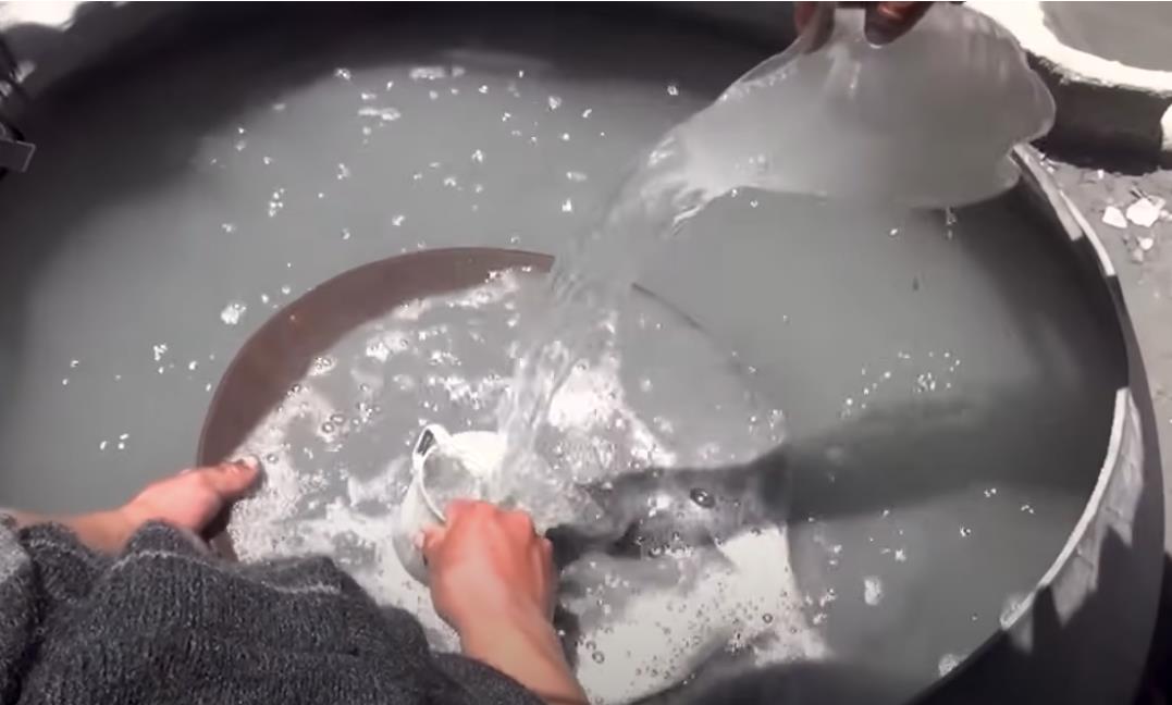 Grad La Rinkonada u Peruu 3.png