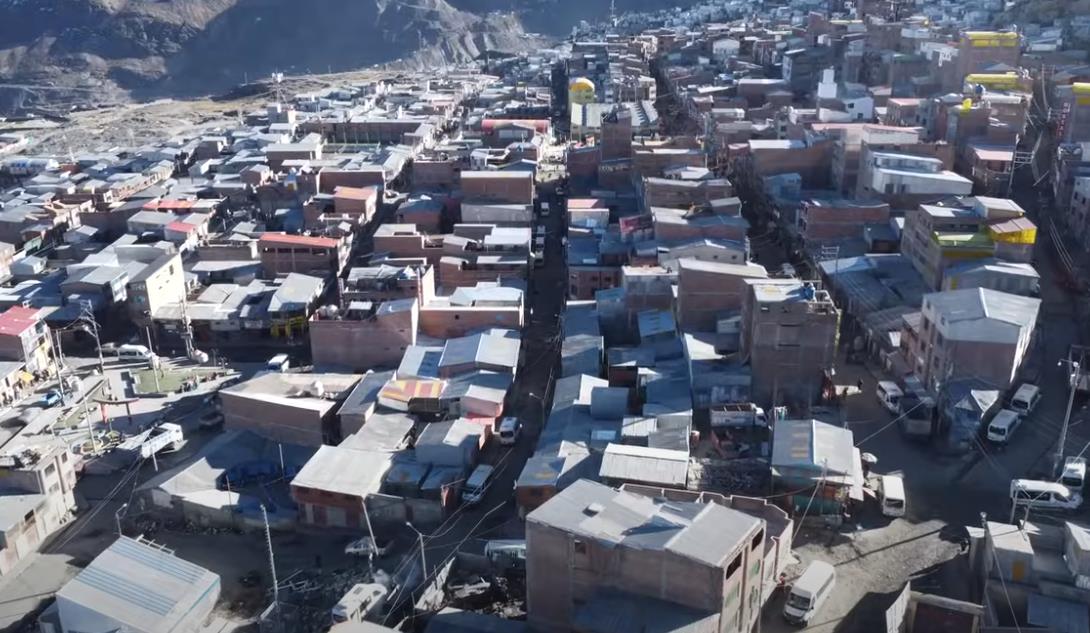 Grad La Rinkonada u Peruu 2.png