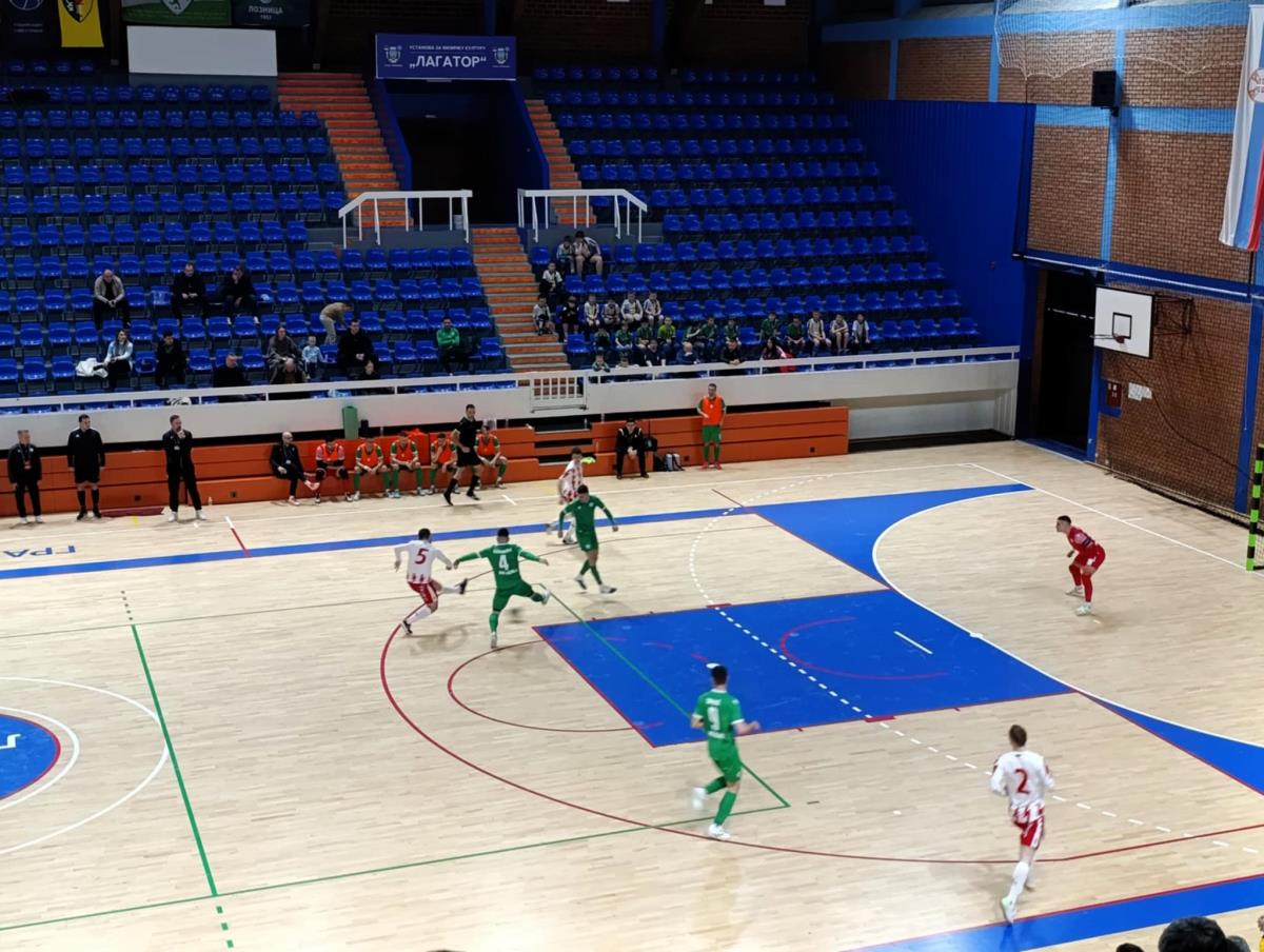 LOZNICA - Domaćin brani pehar.jpg