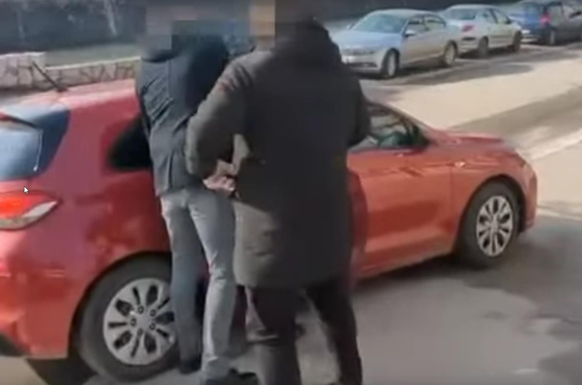 2025-02-27 12_18_50-U nastavku akcije pripadnici MUP-a uhapili su bivšeg gradskog većnika Grada Niša.png