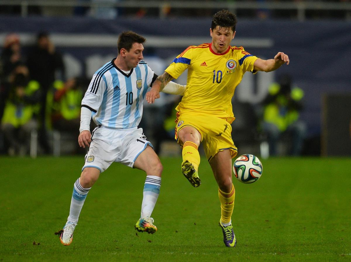 Legendarni fudbaler spiskao sve pare, majka ga izdržava