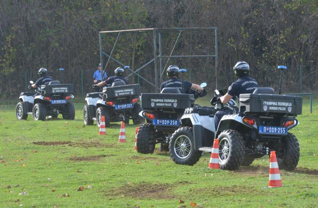 poklon-atv-vozila-americka-ambasada-granicna-policija.jpg