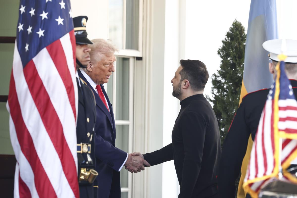 1101 EPA Jim Lo Scalzo  Pool.jpg