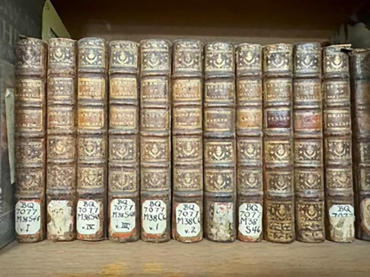 Viktor Lazic (8).jpg