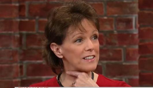 Suzan Benet stoji iza glasa Siri 4.jpg