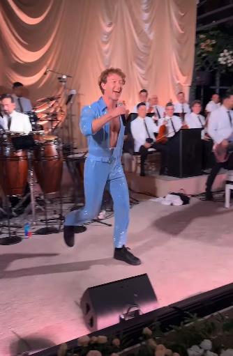 mark zakerberg 8.png