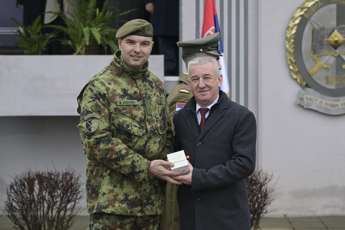 Oficiri Vojske Srbije 4.jpg