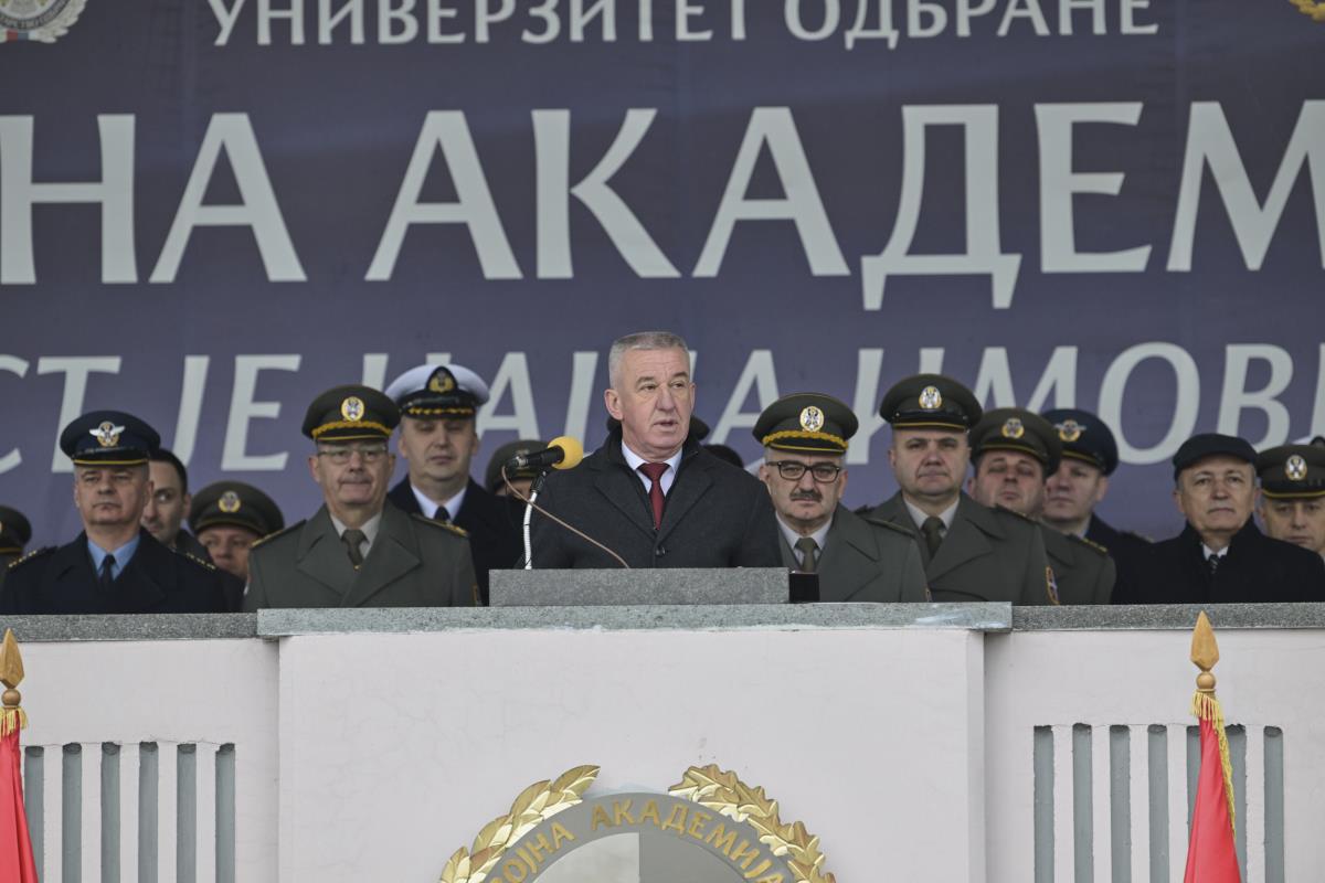 Oficiri Vojske Srbije 1.jpg