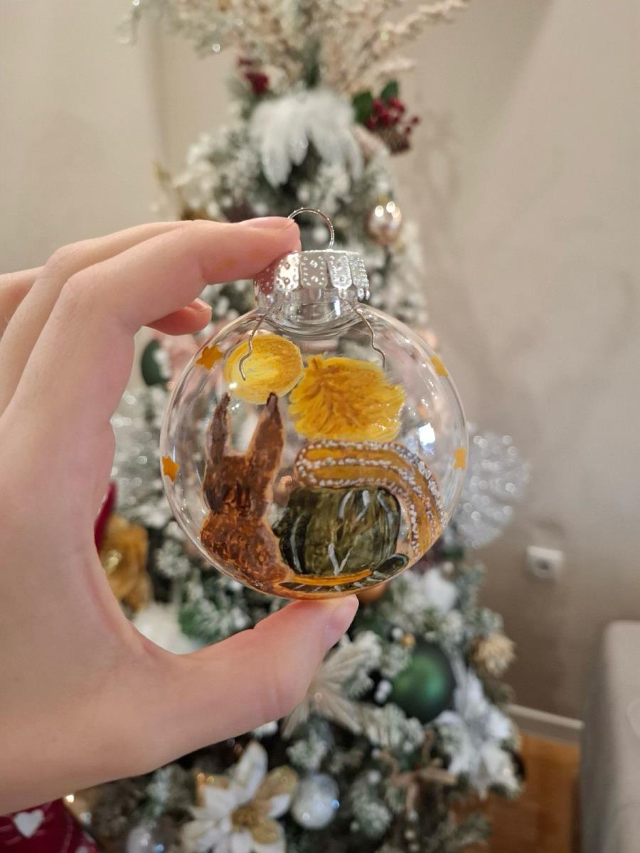 Ova Novosađanka danju nosi beli mantil, a uveče rukama stvara čudesa