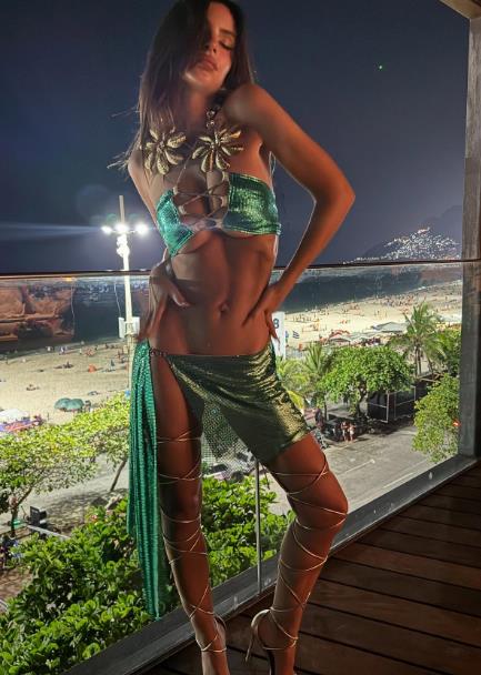 Emili Ratajkovski na karnevalu u Riju