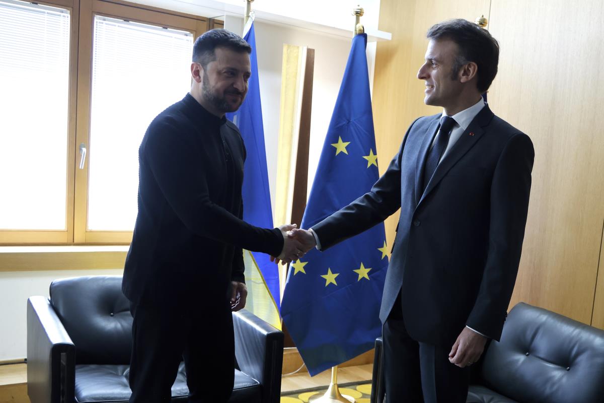 macorn02 AP Ludovic Marin.jpg