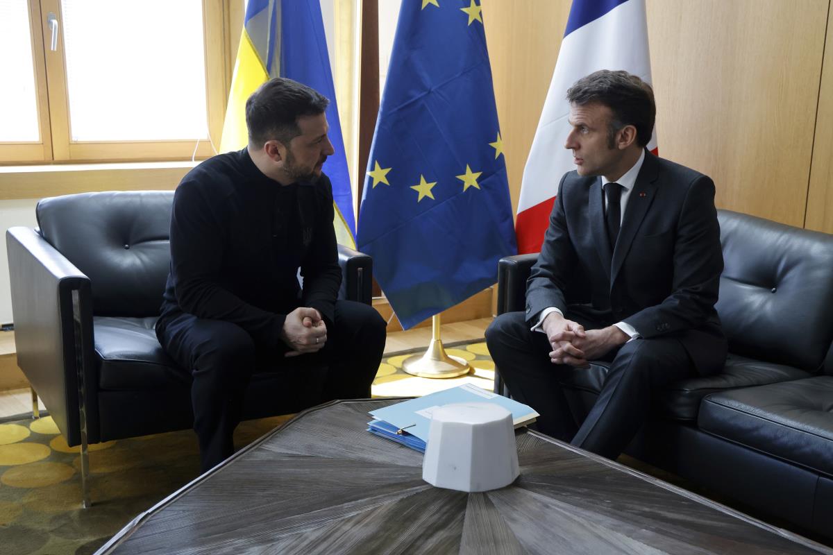 macorn04 AP Ludovic Marin.jpg