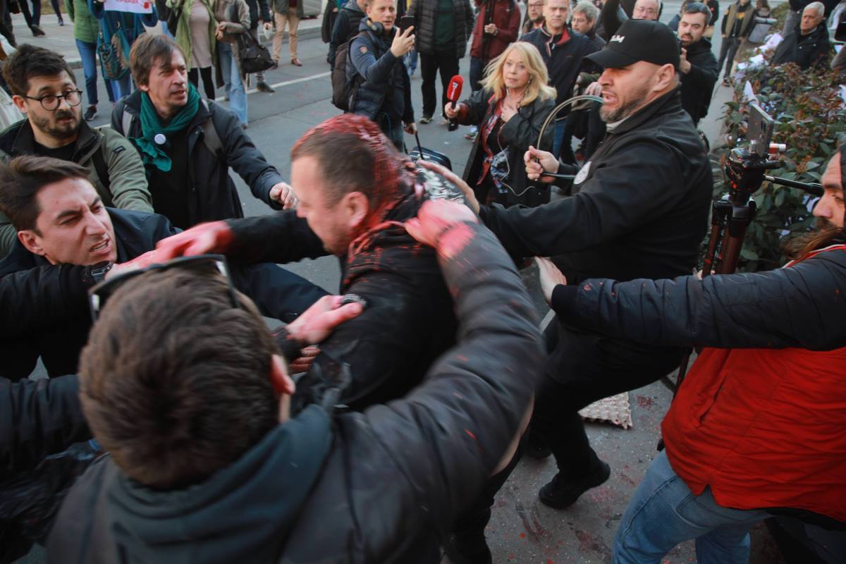 x01 Beta Milos Miskov.jpg