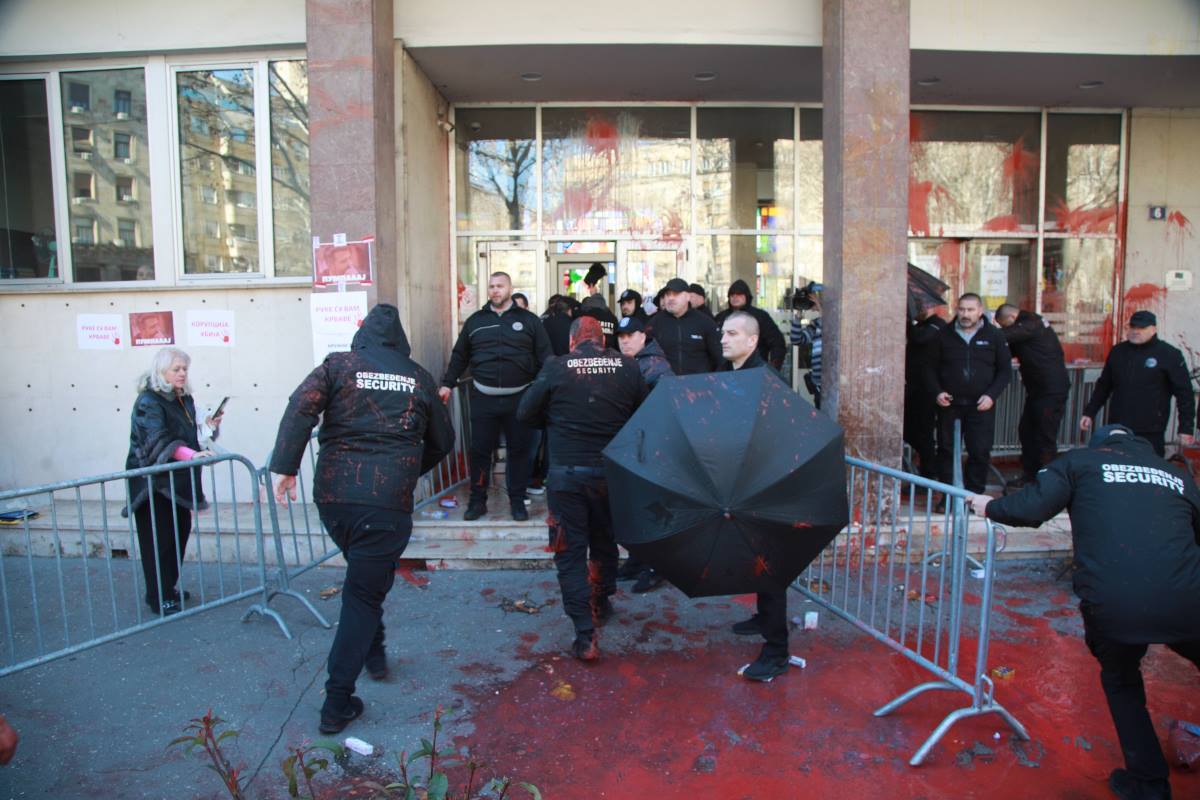 x20 Beta Milos Miskov.jpg