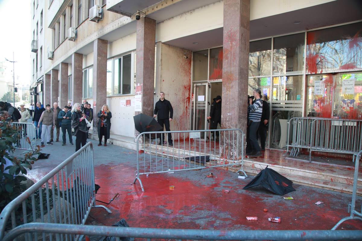 x21 Beta Milos Miskov.jpg