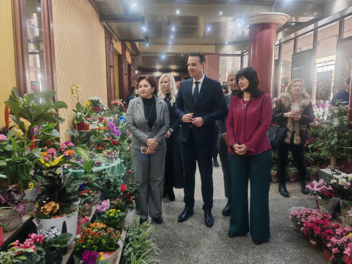 Cveće za 8. mart 1.png