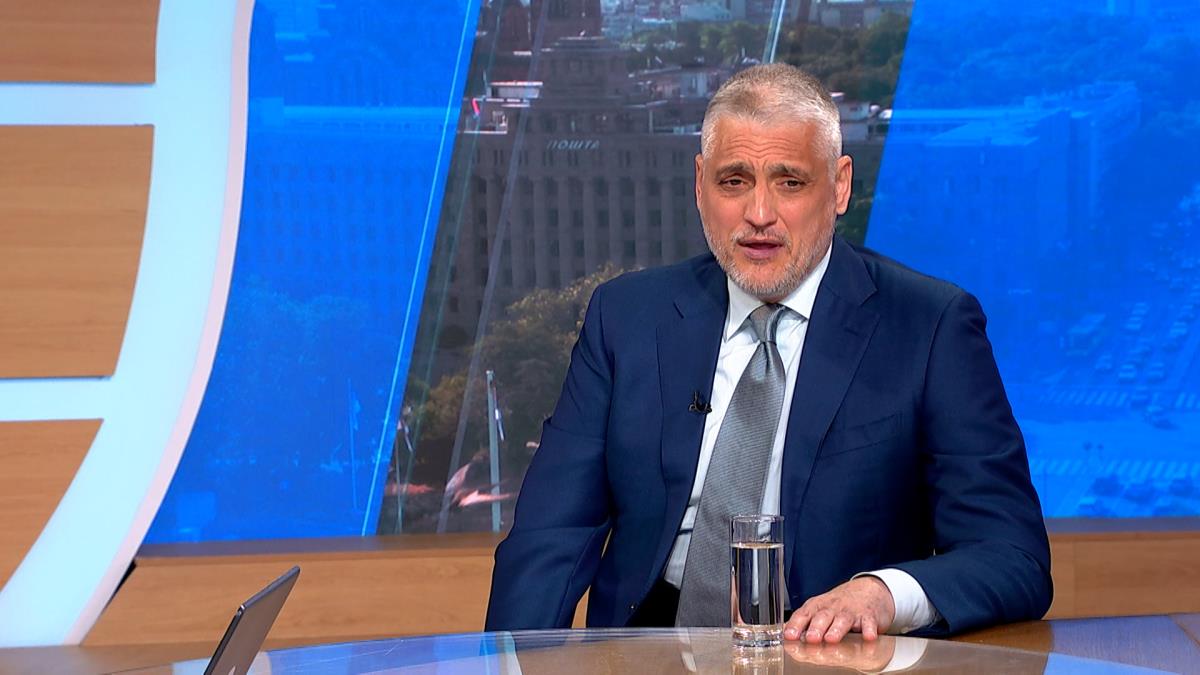 jutarnji clean.02_34_00_23.Still009.jpg