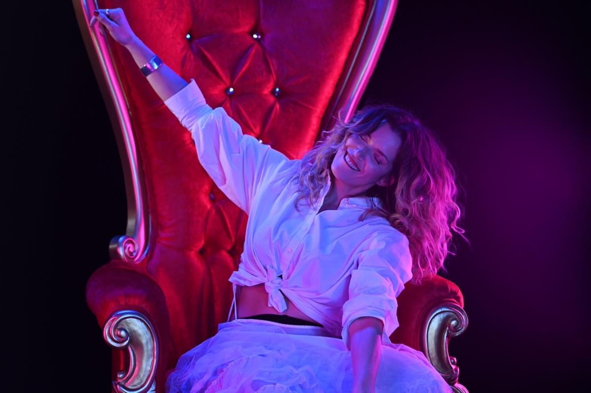 Visočanstvo Zoe Kida foto 2 Nemanja Pavlović.jpg