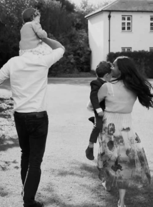 Megan Markl i princ Hari sa decom