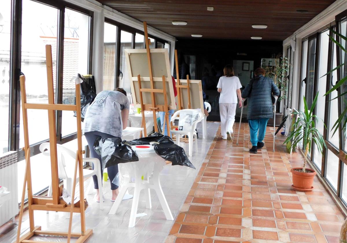 BANJA KOVILJAČA -Medju pacijentima.JPG