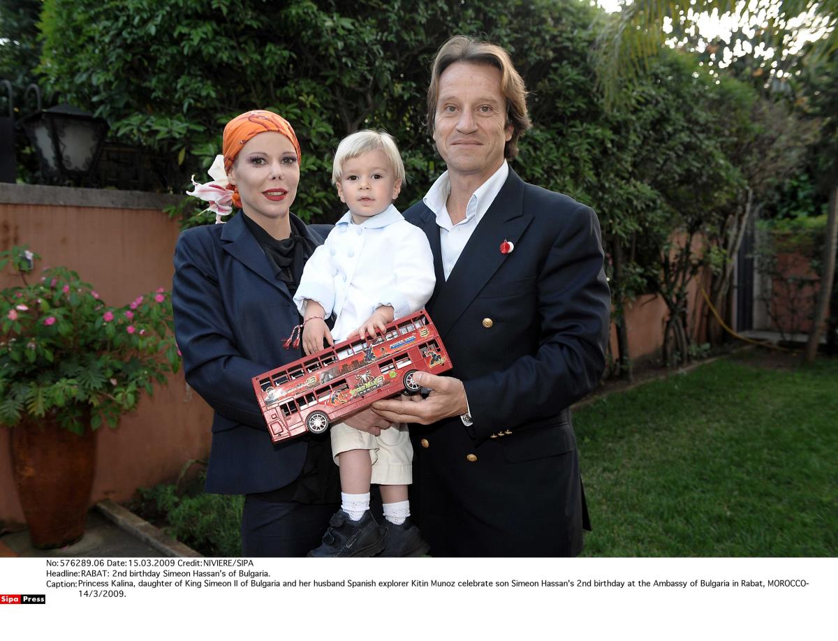 Princeza Kalina u prirodi sa mužem i sinom