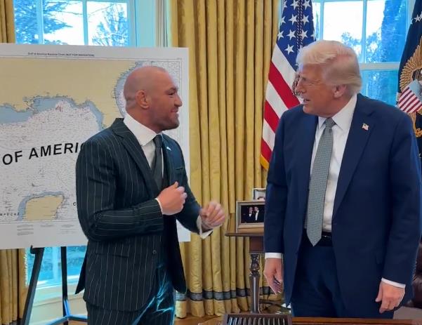 Konor Mekgregor Donald Tramp