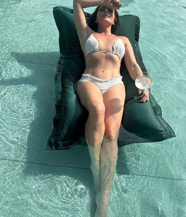 Đovana Antoneli 11.png