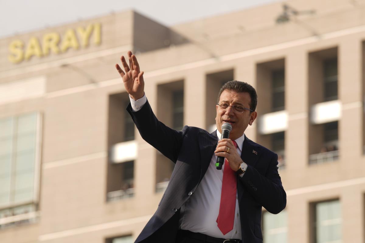 ekrem01 AP Emrah Gurel.jpg