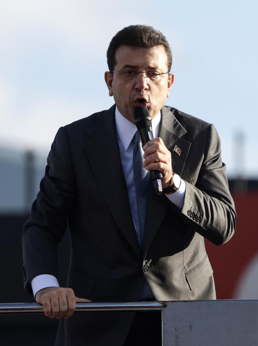 ekrem01 EPA Erdem Sahin.jpg