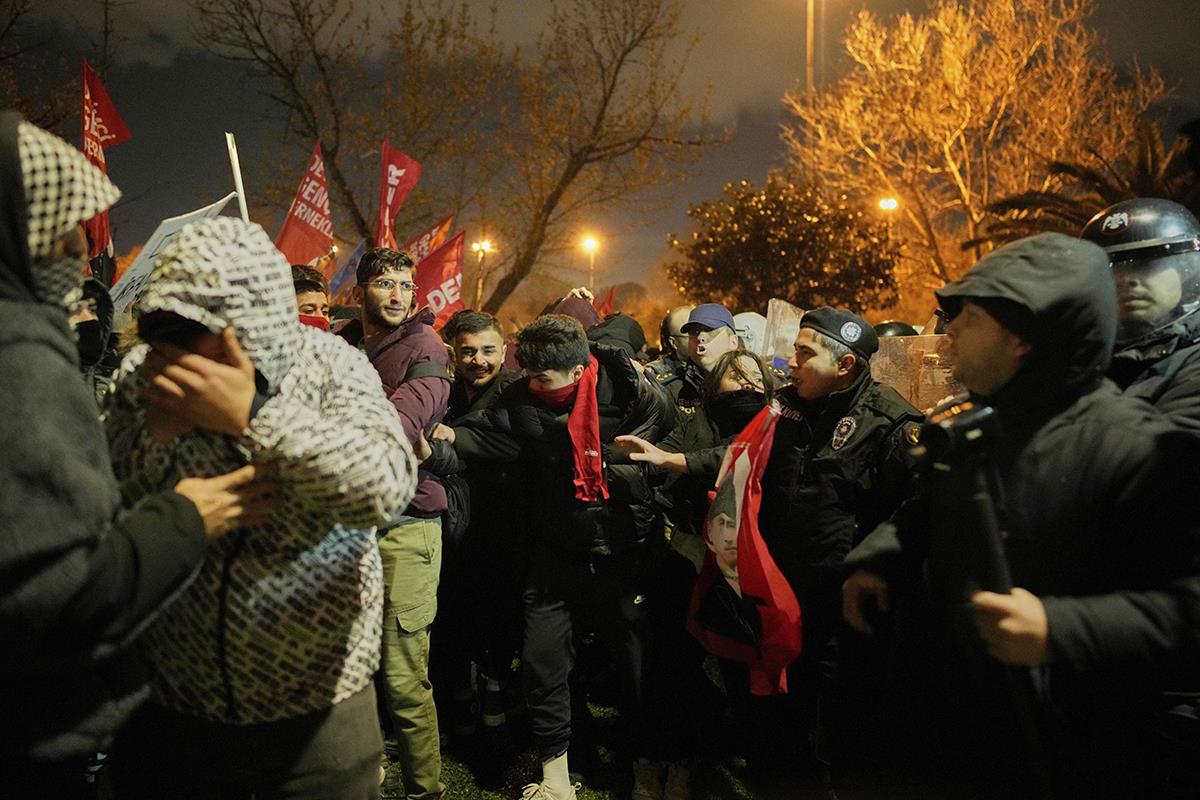 turska01 AP Emrah Gurel.jpg