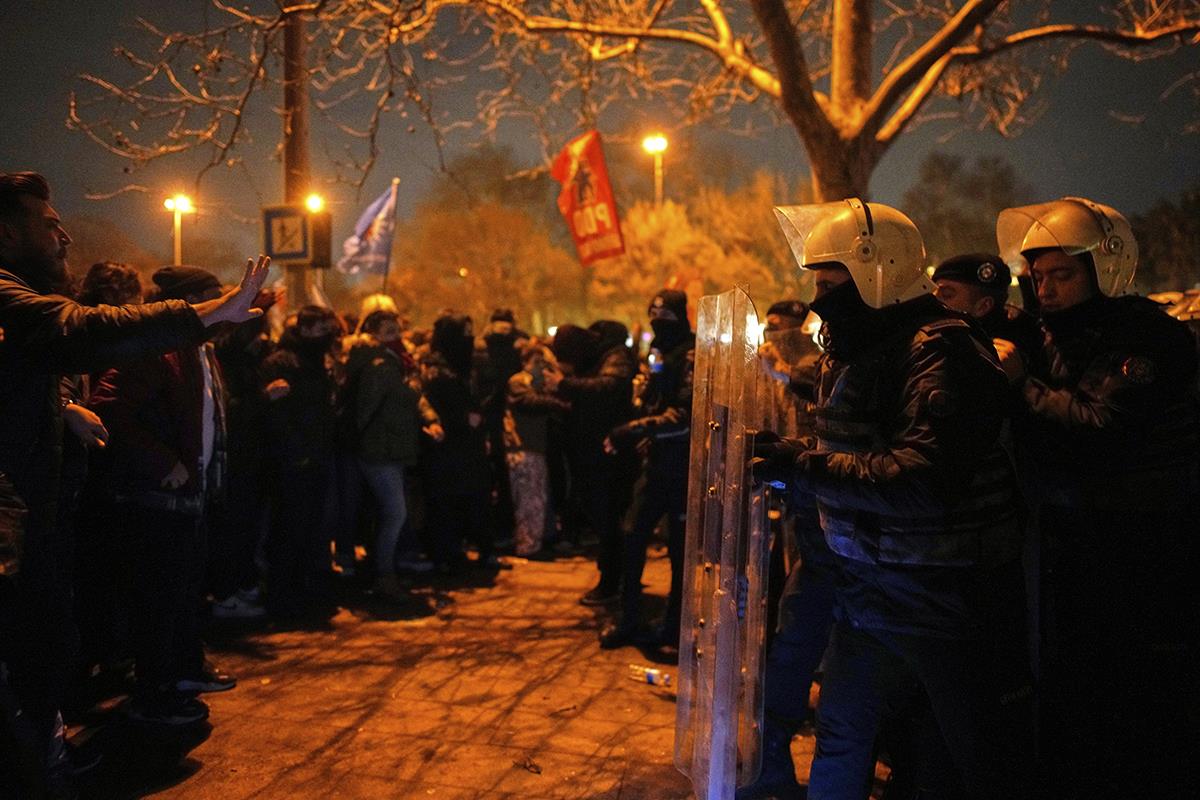 turska04 AP Emrah Gurel.jpg