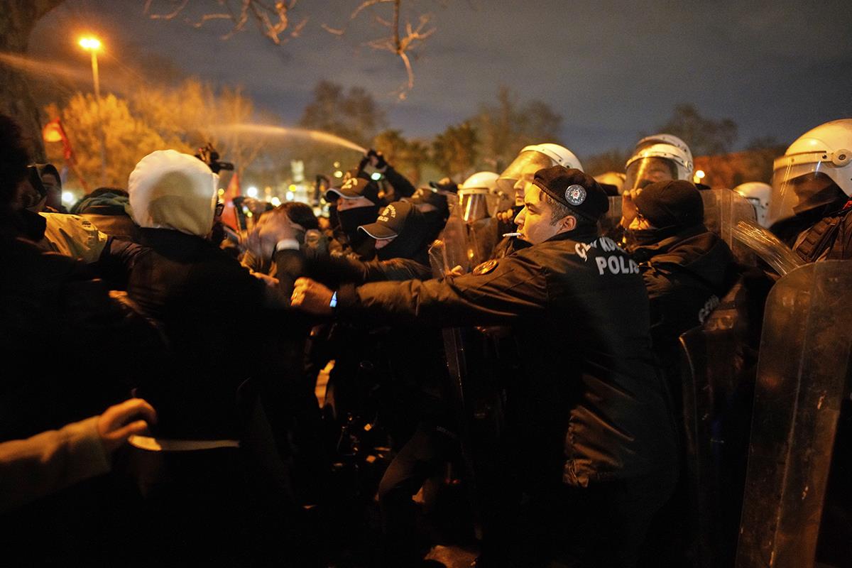 turska06 AP Emrah Gurel.jpg