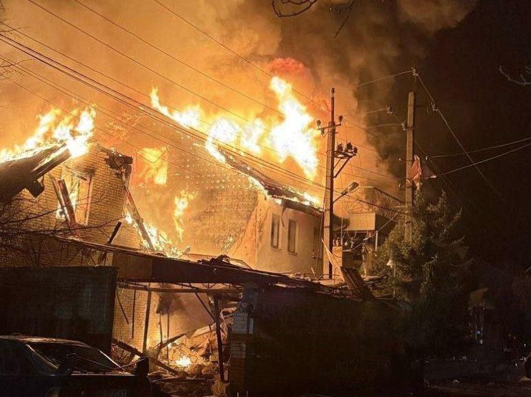 2025-03-21 07_56_11-kolibri.93 on X_ _Consequences of the attack on Zaporizhzhia district The nightt.jpg