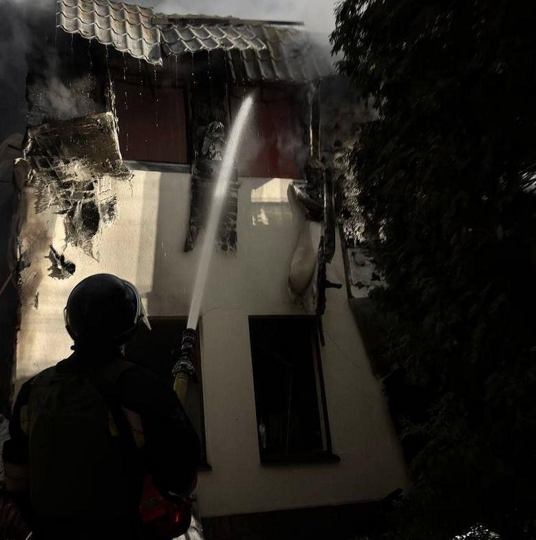 2025-03-21 07_56_01-kolibri.93 on X_ _Consequences of the attack on Zaporizhzhia district The nightt.jpg