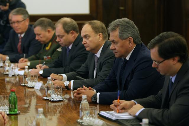 sergej-sojgu-tomislav-nikolic-orden-odlikovanje.jpg