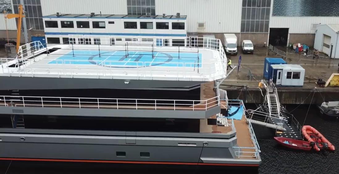 jahta džefa bezosa 4.png