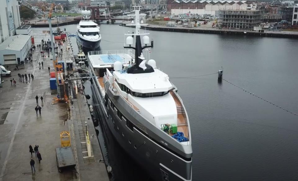 jahta džefa bezosa 3.png