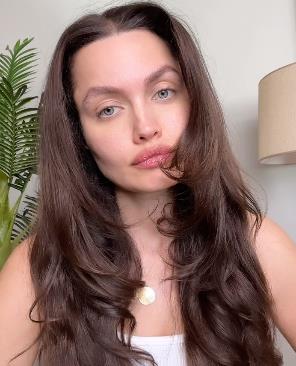 Glumica Deniz Durmaz 4.png