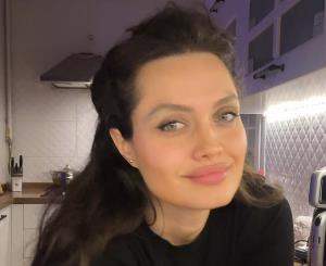 Glumica Deniz Durmaz 3.png