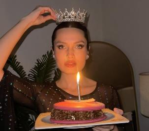 Glumica Deniz Durmaz 2.png